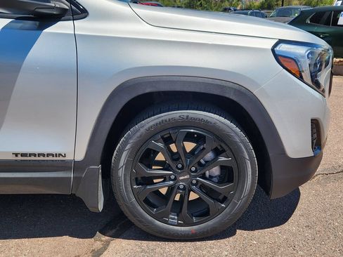 Used 2020 GMC Terrain SLT w/ Preferred Package AWD/4WD image 29