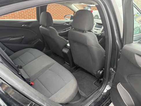 Used 2017 Chevrolet Cruze LS image 17