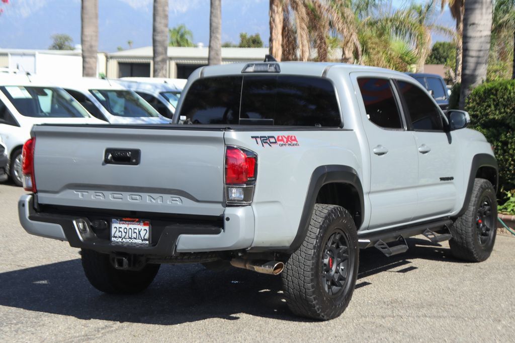 Used 2018 Toyota Tacoma TRD Off-Road AWD/4WD image 11