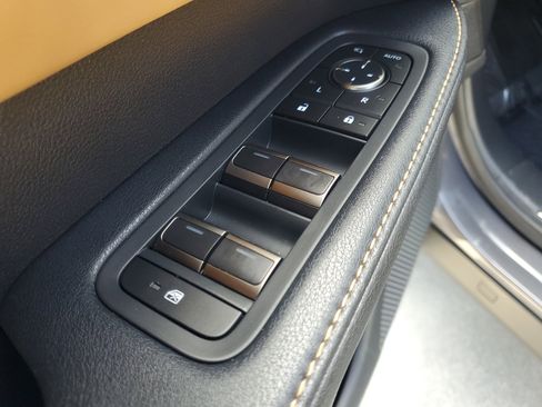 Used 2025 Lexus RX 350 Premium w/ Accessory Package (Z1) FWD image 24