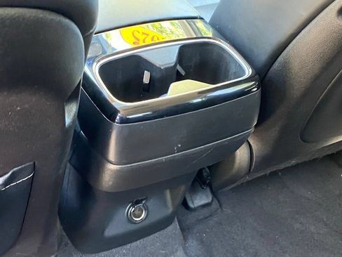 Used 2025 Kia Telluride S AWD/4WD image 29