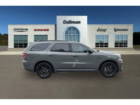 New 2026 Dodge Durango GT w/ Blacktop Package AWD/4WD image 2