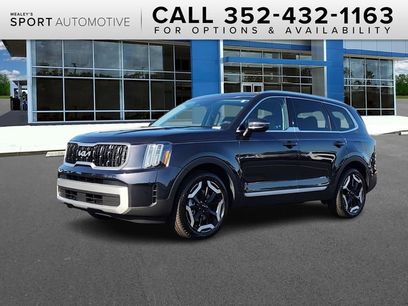 Used 2025 Kia Telluride EX w/ EX Captain's Chair Package