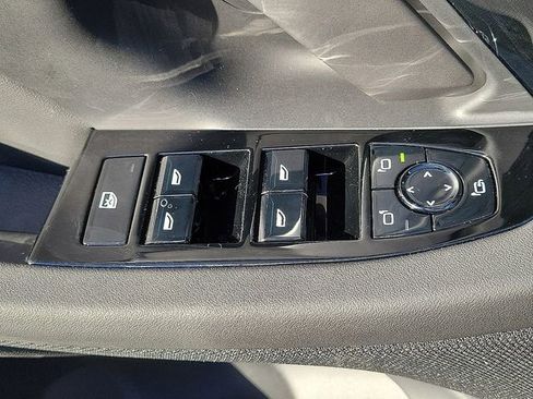 Used 2026 BMW 530i w/ Convenience Package RWD image 22