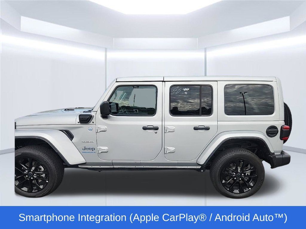 Used 2024 Jeep Wrangler Unlimited Sahara AWD/4WD image 7