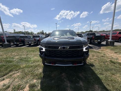 New 2026 Chevrolet Silverado 1500 ZR2 image 3