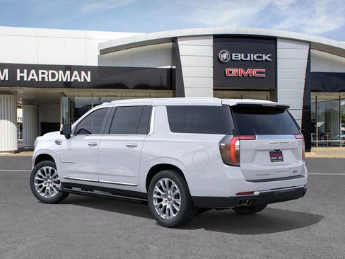 New 2026 GMC Yukon XL Denali w/ Denali Reserve Package image 3