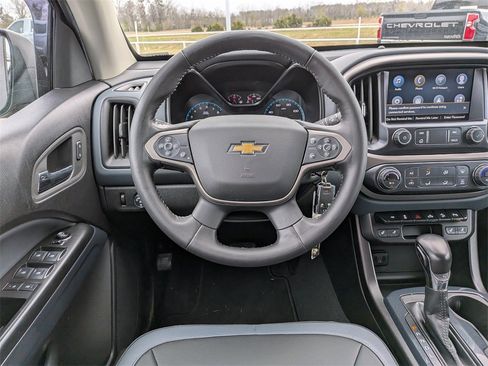 Used 2022 Chevrolet Colorado Z71 image 15