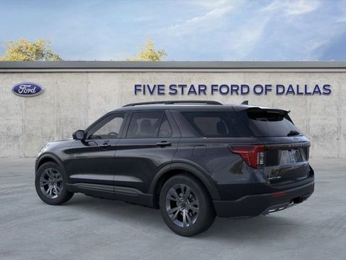 New 2026 Ford Explorer Active AWD/4WD image 4