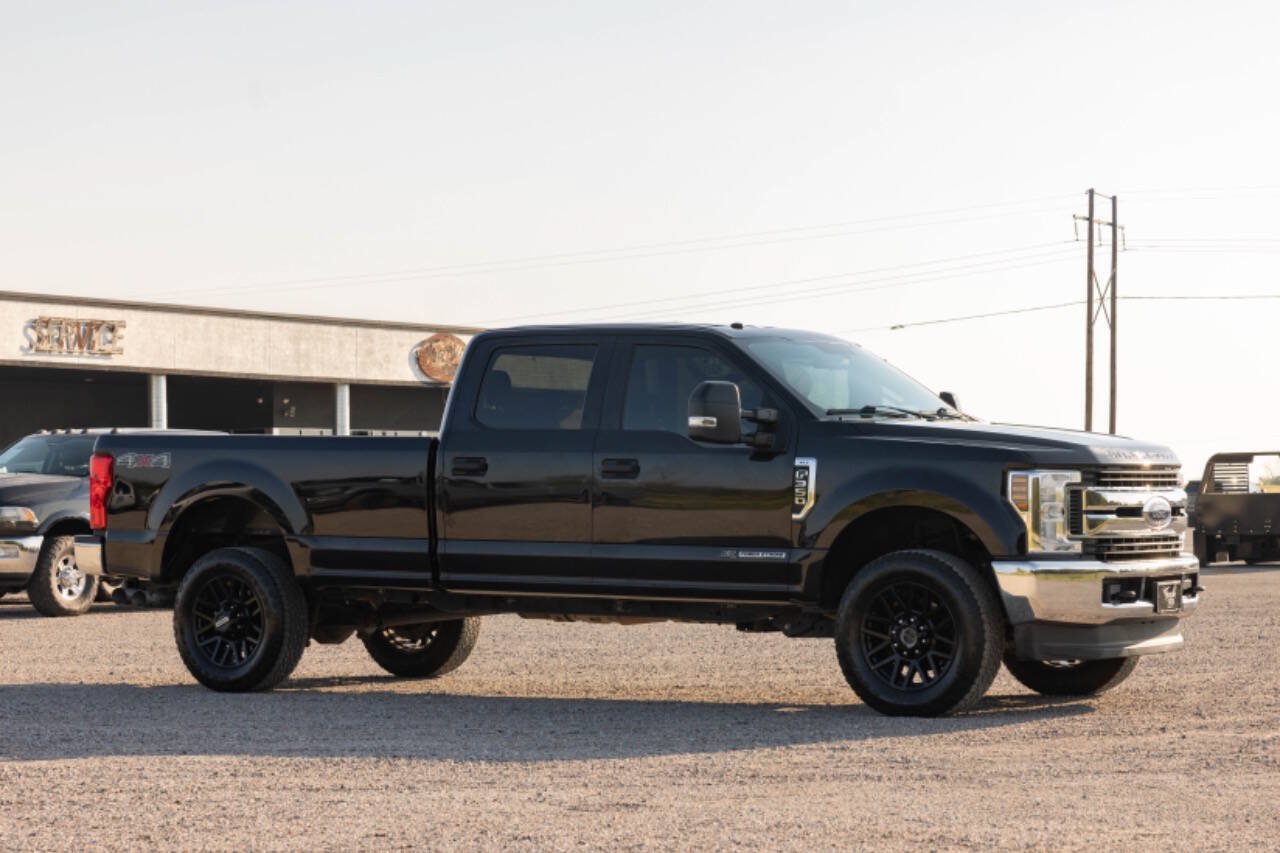 Used 2019 Ford F350 XLT AWD/4WD image 9