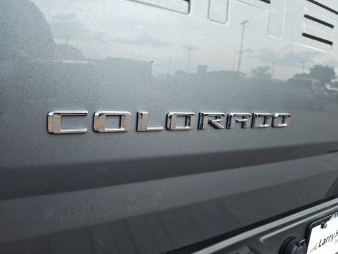Used 2022 Chevrolet Colorado ZR2 AWD/4WD image 16