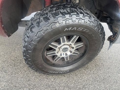 Used 2016 Ford F250 Lariat w/ Lariat Interior Package image 22