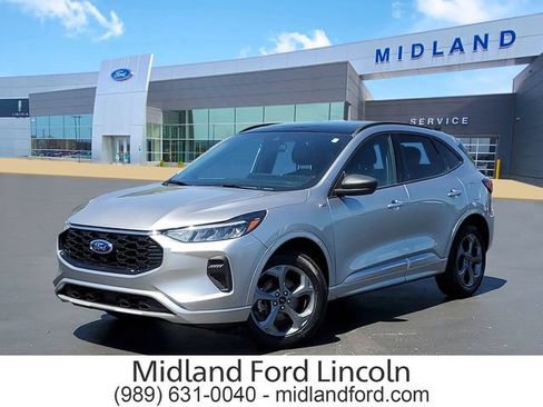 Certified 2024 Ford Escape ST-Line w/ Tech Pack #1 AWD/4WD image 1