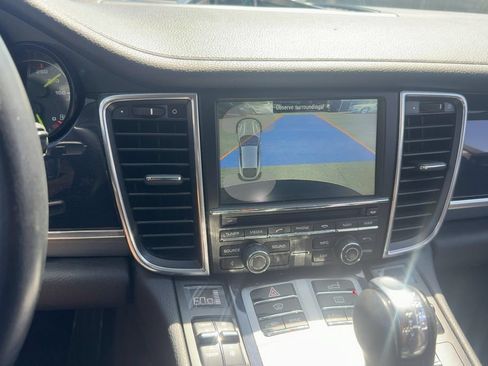 Used 2016 Porsche Panamera S RWD image 19