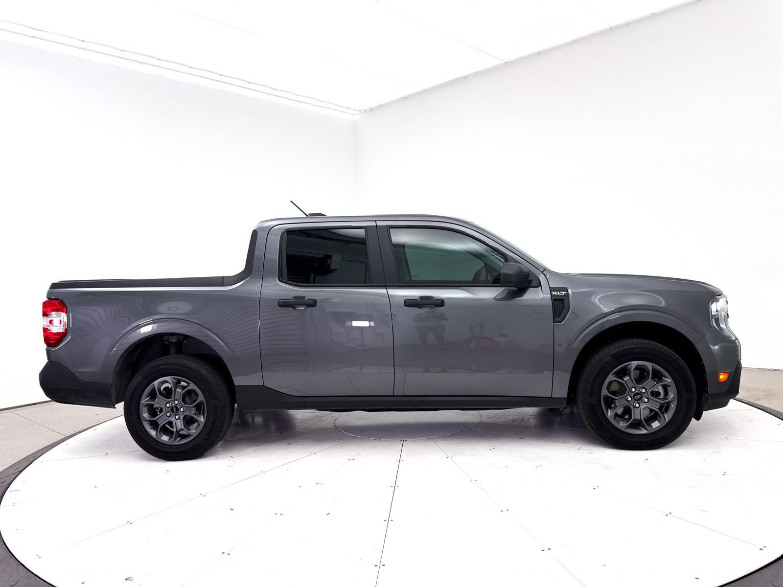 Used 2025 Ford Maverick XLT FWD image 35