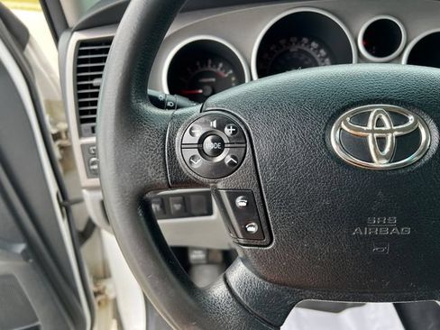 Used 2012 Toyota Tundra 4x4 CrewMax w/ Tow Pkg image 19