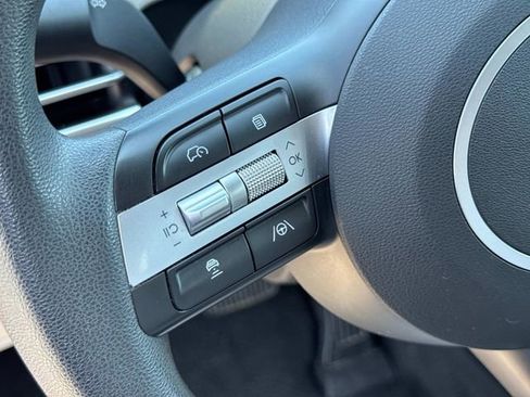 Used 2025 Hyundai Tucson SEL FWD image 31