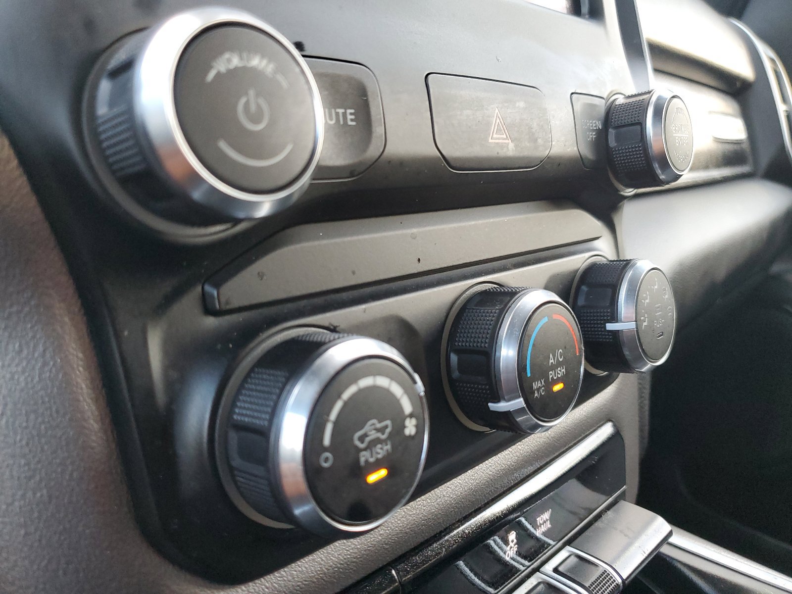 Used 2019 RAM 1500 Big Horn RWD image 26