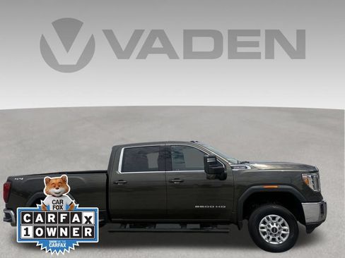 Used 2022 GMC Sierra 2500 SLE w/ SLE Value Package; AWD/4WD image 2