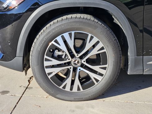 Used 2025 Mercedes-Benz GLA 250 image 10