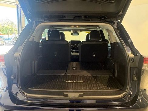 Used 2026 Toyota Highlander XLE AWD/4WD image 7