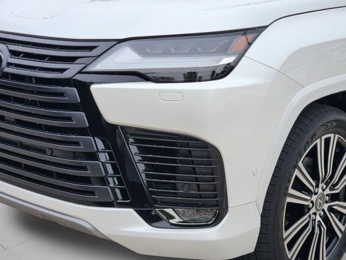 New 2026 Lexus LX 700h Luxury AWD/4WD image 25