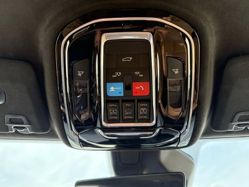 Used 2025 Jeep Grand Cherokee L Summit AWD/4WD image 37