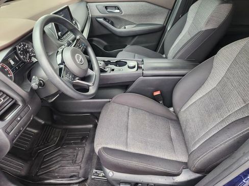 Used 2023 Nissan Rogue SV AWD/4WD image 9