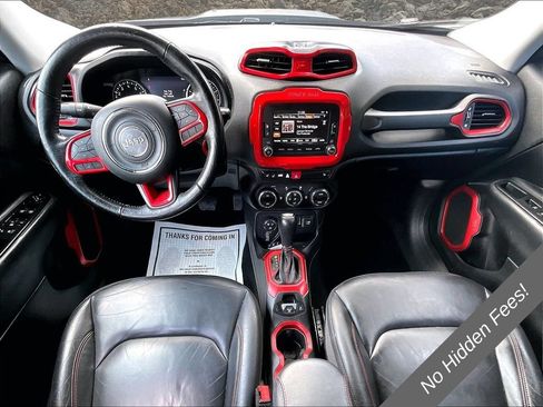 Used 2017 Jeep Renegade Trailhawk w/ Premium Trailhawk Package AWD/4WD image 14