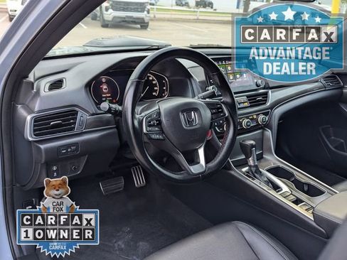 Used 2022 Honda Accord Sport image 4