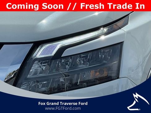 Used 2024 Nissan Pathfinder SV AWD/4WD image 31