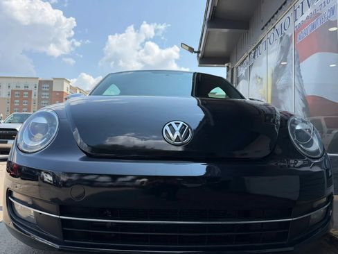 Used 2013 Volkswagen Beetle Turbo FWD image 8