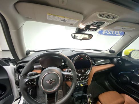 Used 2024 MINI Cooper SE FWD image 31