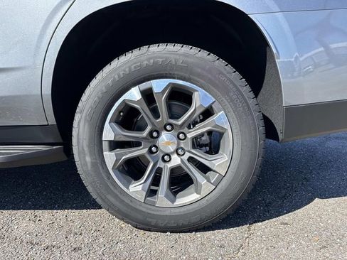 New 2026 Chevrolet Tahoe LS w/ LPO, Dark Essentials Package RWD image 17