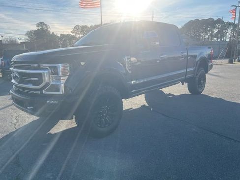 Used 2022 Ford F250 Platinum w/ Tremor Off-Road Package image 3