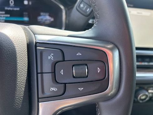 Used 2023 Chevrolet Silverado 1500 LT AWD/4WD image 19