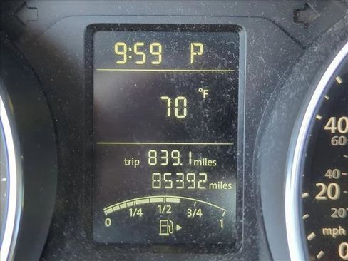 Used 2016 Volkswagen Jetta SE image 9