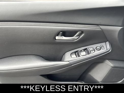 Used 2023 Nissan Sentra SV w/ Trunk Package FWD image 9