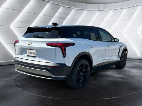 New 2026 Chevrolet Blazer EV LT w/ LPO, Blackout Package FWD image 5