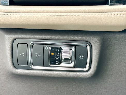 Used 2023 Lincoln Aviator Reserve w/ Elements Package Plus image 10