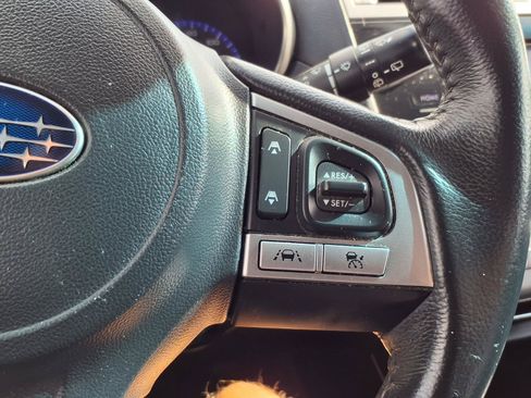 Used 2017 Subaru Outback 2.5i Limited AWD/4WD image 17