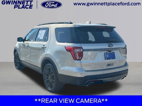 Used 2017 Ford Explorer XLT w/ Equipment Group 202A FWD image 7