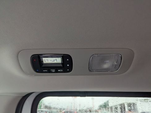 New 2026 Honda Odyssey Touring image 13