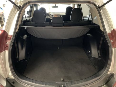 Used 2014 Toyota RAV4 XLE image 10