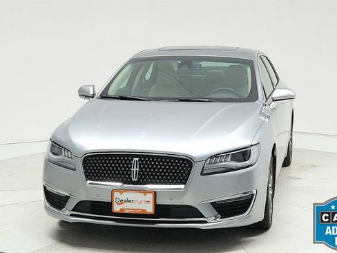 Used 2020 Lincoln MKZ Reserve FWD image 11