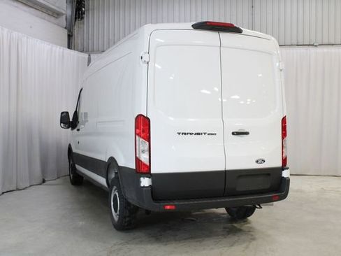 New 2026 Ford Transit 250 148 Medium Roof w/ Load Area Protection Package RWD image 22