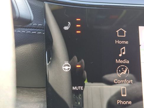 New 2026 Jeep Grand Cherokee Altitude AWD/4WD image 10