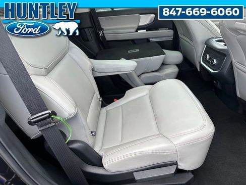 Used 2025 Ford Expedition Active AWD/4WD image 11