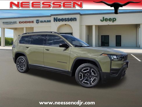 New 2026 Jeep Cherokee Laredo AWD/4WD image 1