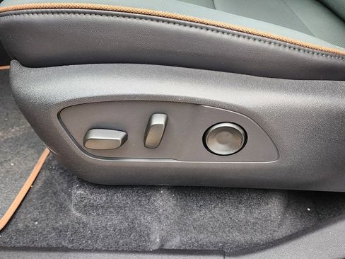 New 2026 GMC Acadia AT4 w/ Luxury Package image 18